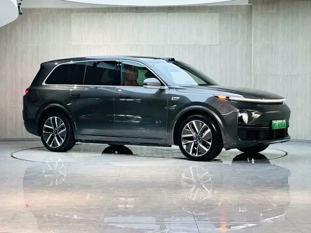Li Auto L9 — Фото автомобиля 5