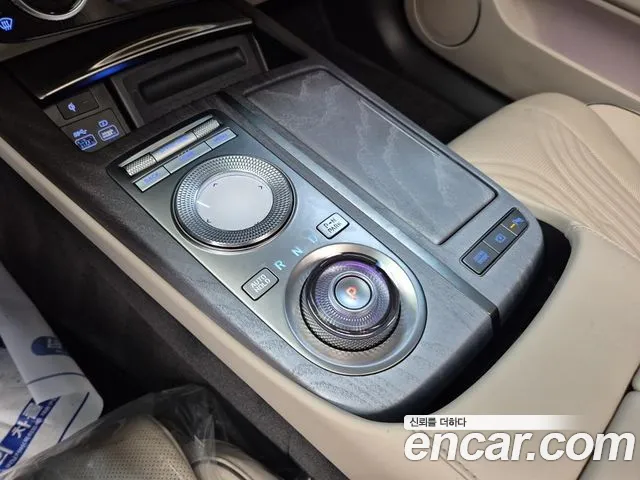 Genesis G80 Бензин 3.5 турбо AWD — Фото автомобиля 10