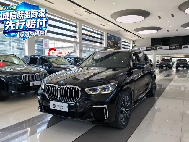 Фотография автомобиля — BMW X5
