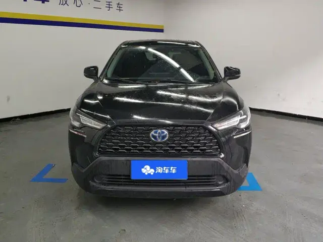 Toyota Corolla Cross — Фото автомобиля 2
