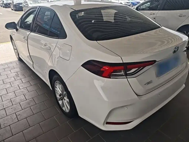 Toyota Corolla — Фото автомобиля 4