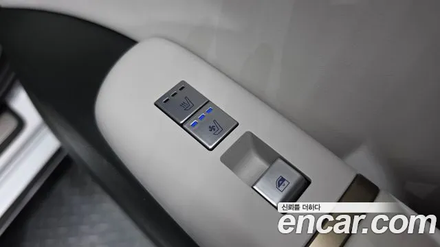 Hyundai Grandeur GN7 — Фото автомобиля 30