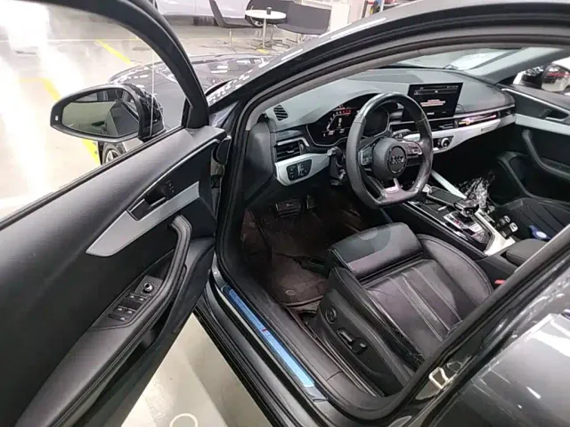 Audi A4L — Фото автомобиля 20