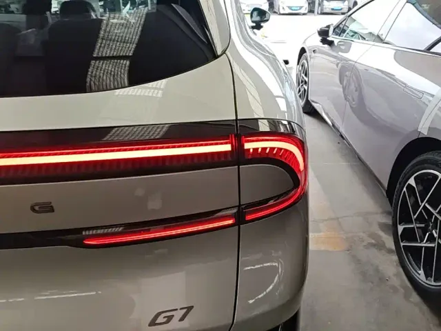 Xpeng G7 — Фото автомобиля 7