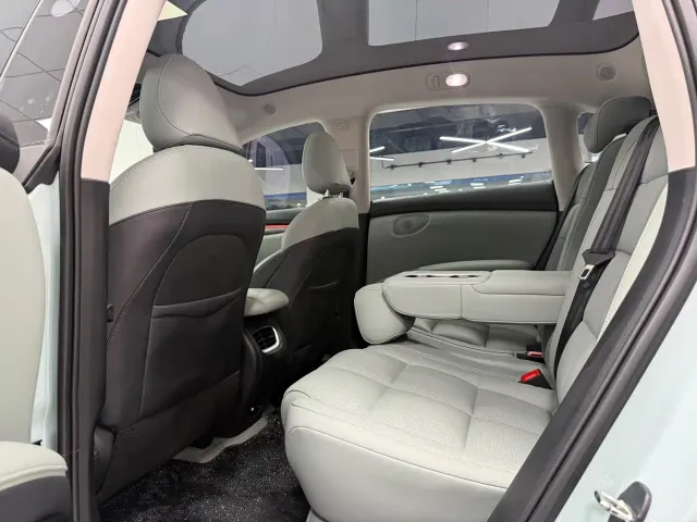IM Motors LS6 — Фото автомобиля 4