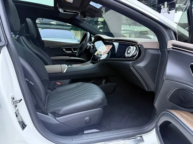 Mercedes-Benz EQS — Фото автомобиля 10