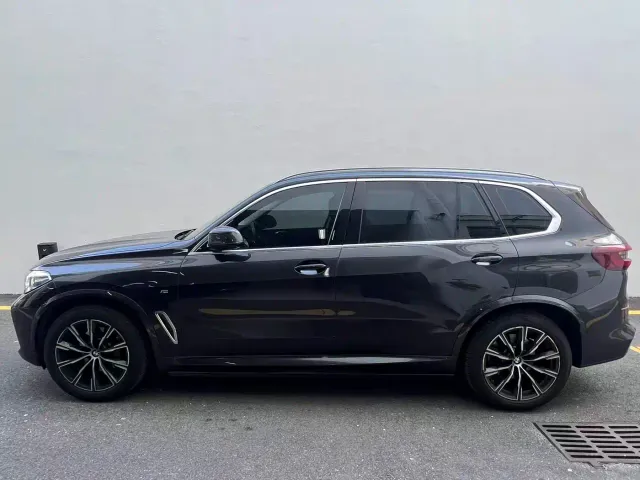 BMW X5 — Фото автомобиля 3