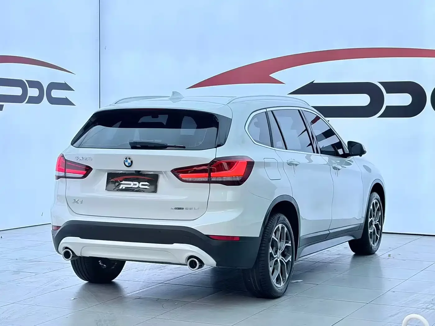 BMW BMW X1 2022 sDrive25Li Leading — Фото автомобиля 26