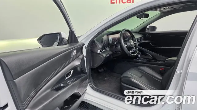 Hyundai Avante CN7 — Фото автомобиля 15