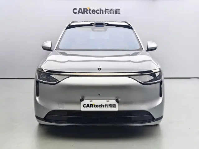 Aito M8 — Фото автомобиля 2