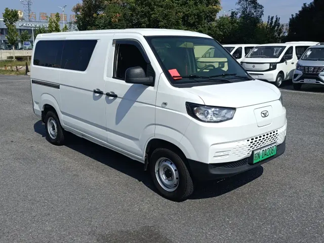 Kaiyi River Dolphin E5 — Фото автомобиля 3