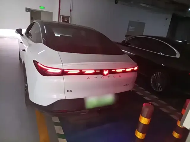 ARCFOX Arcfox Alpha S5 2024 560MAX 185kW — Фото автомобиля 5