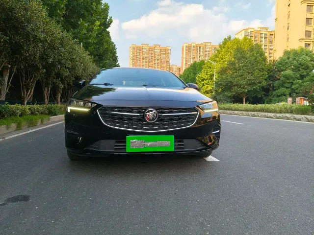 Buick Regal — Фото автомобиля 2