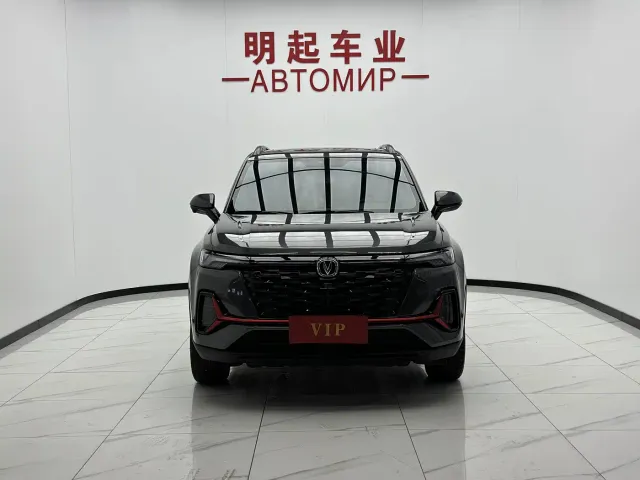 Changan CS35 Plus — Фото автомобиля 3