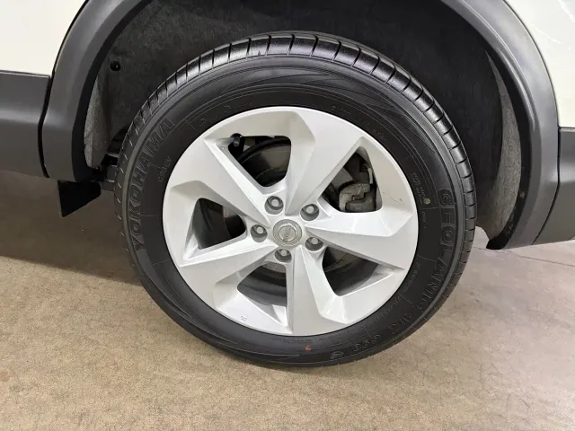 Nissan Qashqai — Фото автомобиля 16