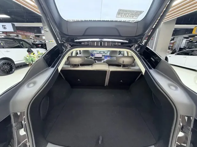 IM Motors IM LS6 2025 Extended Range Base — Фото автомобиля 9