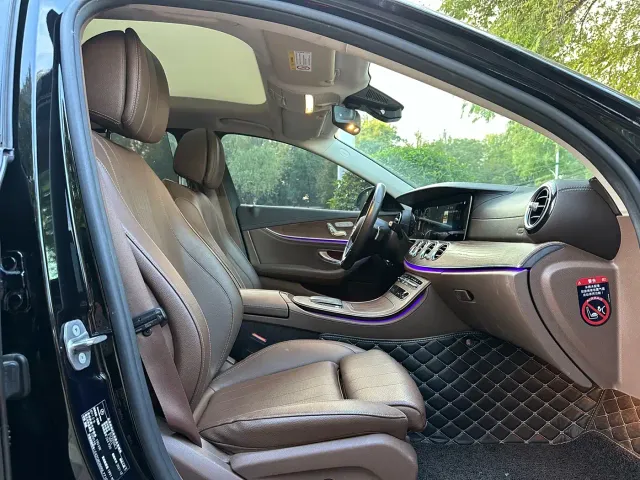 Mercedes-Benz E-Class — Фото автомобиля 8