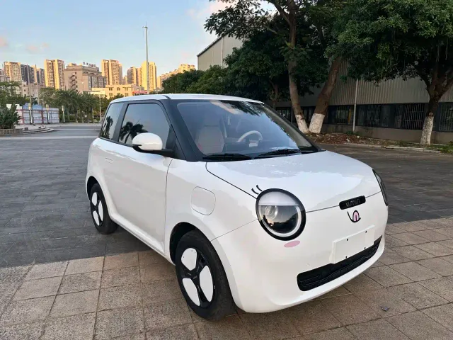 Фотография автомобиля — Changan Lumin