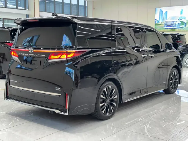 Toyota Vellfire — Фото автомобиля 14