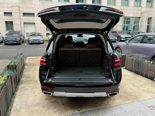 BMW X7 — Фото автомобиля 14