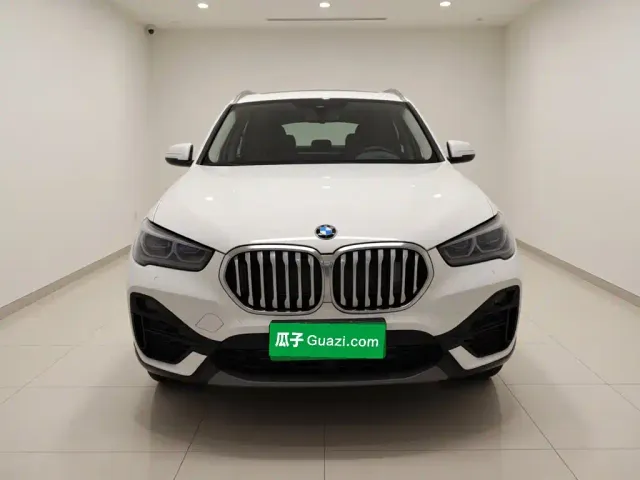 BMW X1 — Фото автомобиля 2