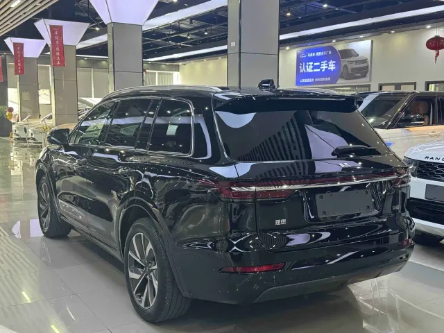 Li Auto ONE — Фото автомобиля 11