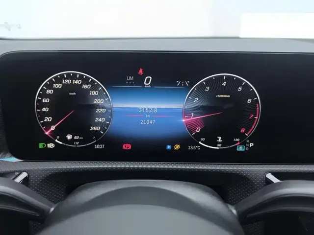 Mercedes-Benz A-Class — Фото автомобиля 14