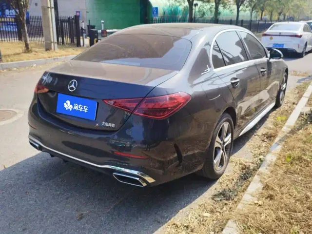 Mercedes-Benz C-Class — Фото автомобиля 3