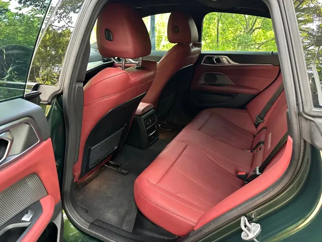 BMW i4 — Фото автомобиля 6