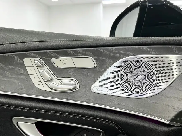 Mercedes-Benz CLS-Class — Фото автомобиля 5