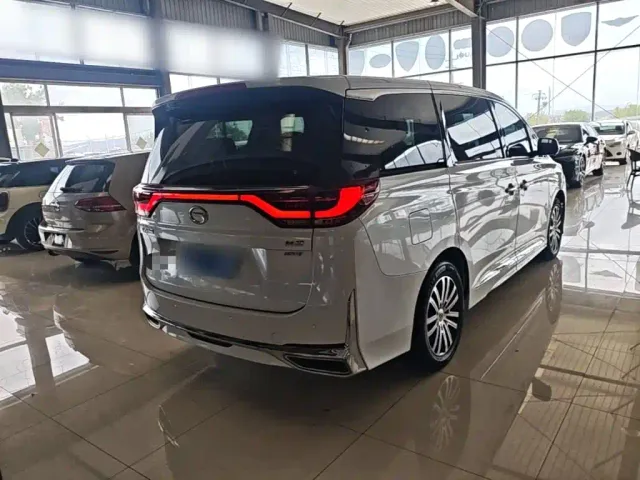 GAC Trumpchi M8 — Фото автомобиля 6