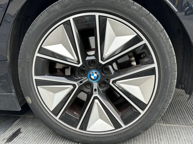 BMW i3 — Фото автомобиля 5