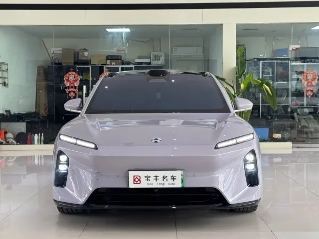 Nio ET5 — Фото автомобиля 3