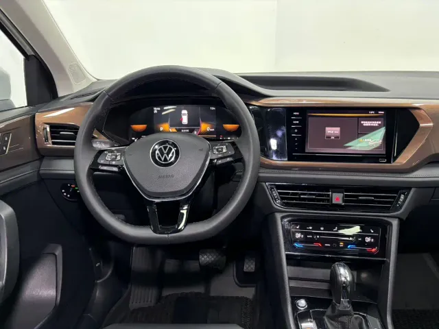 Volkswagen Tharu — Фото автомобиля 13