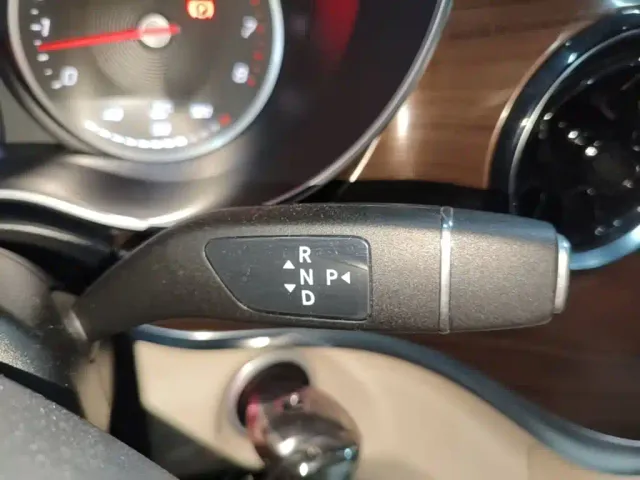 Mercedes-Benz Mercedes-Benz V-Class 2021 V 260 Pilot Edition — Фото автомобиля 13