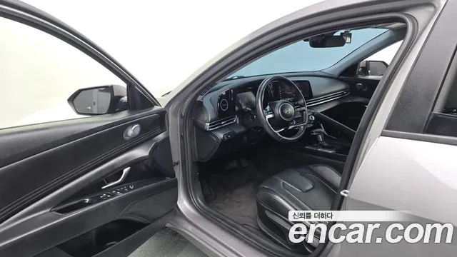 Hyundai Avante CN7 — Фото автомобиля 15