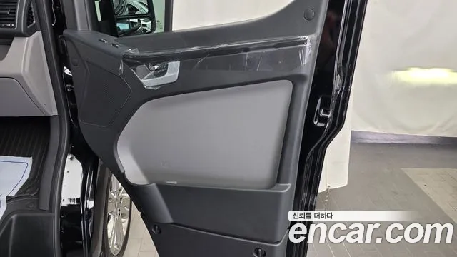 Hyundai Solati Solati 15 мест — Фото автомобиля 25
