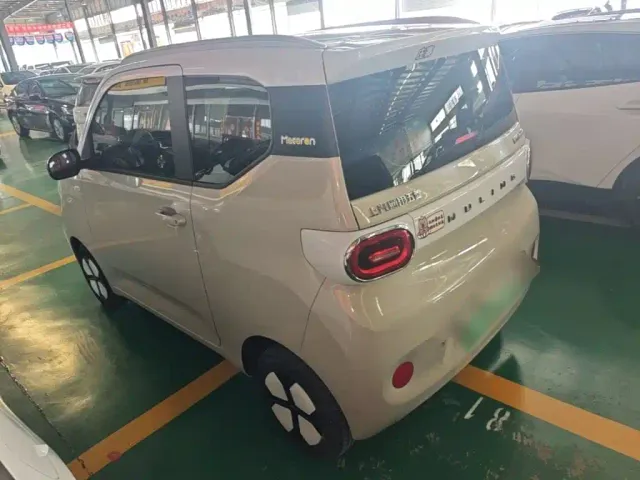 Wuling Hongguang Mini EV — Фото автомобиля 4