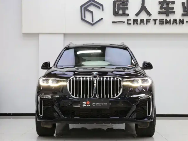 BMW X7 — Фото автомобиля 22