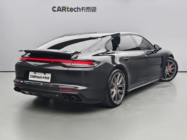 Porsche Panamera — Фото автомобиля 4