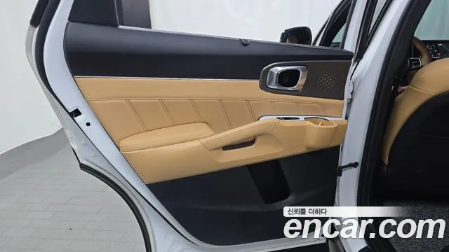 Kia Sorento Sorento 4-е поколение Дизель 2.2 2WD — Фото автомобиля 24