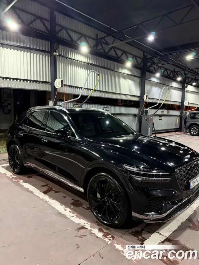 Genesis GV70 — Фото автомобиля 3