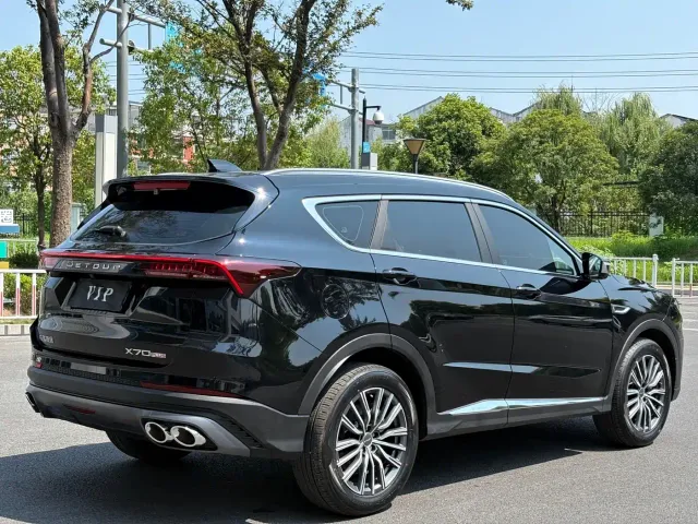 Jetour X70 Plus — Фото автомобиля 13