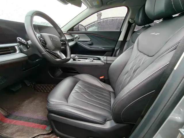 Chery Arrizo 8 — Фото автомобиля 4
