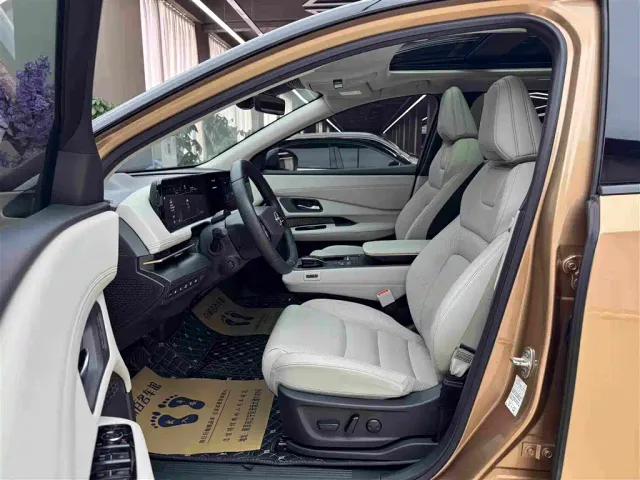 Nissan Ariya — Фото автомобиля 9