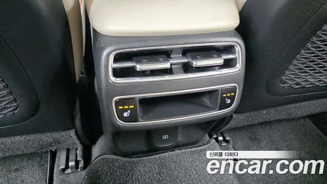 Genesis GV70 2.5T Бензин 2WD — Фото автомобиля 15
