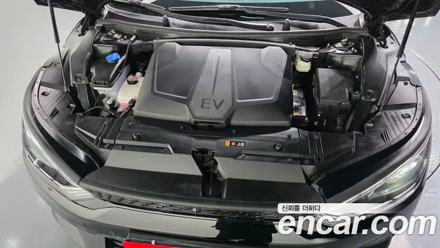 Kia EV6 — Фото автомобиля 6
