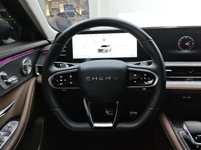Chery Arrizo 8 — Фото автомобиля 15