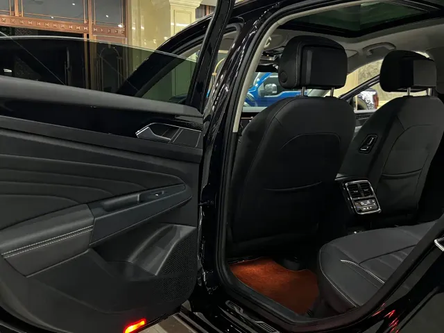 Volkswagen Passat — Фото автомобиля 11