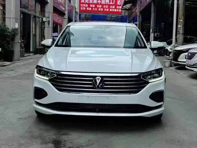 Volkswagen Lavida 2023 1.5L Auto Delight Edition — Фото автомобиля 2
